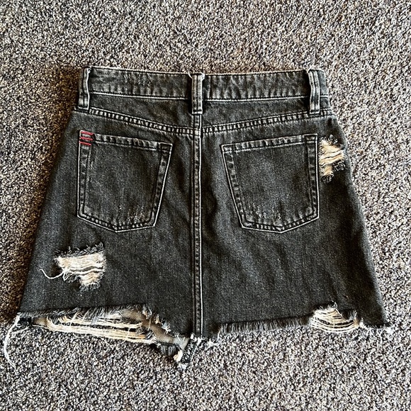 Urban Outfitters Skirt - Picture 2 of 3
